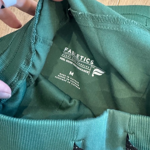 LOT Fabletics Womens Jogger scrub Pants Size M Green sage Cargo Scrub pants - Picture 3 of 4